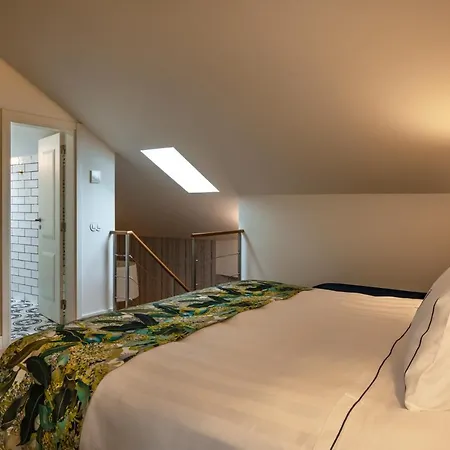 Dona Maria Hotel 4*