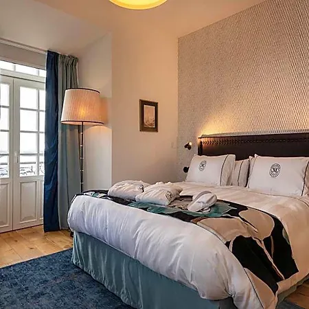 Dona Maria Hotel 4*