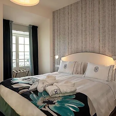 Dona Maria Hotel 4*
