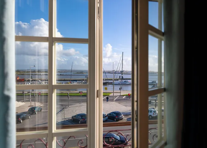 Dona Maria Отель Фигейра-да-Фош